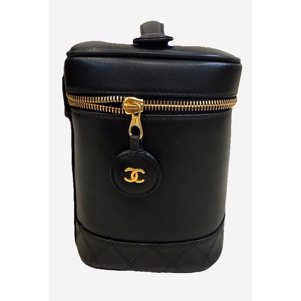 Chanel Vintage‎ Black Lambskin Quilted Vanity Case Cosmetic Bag Gold CC 4264857